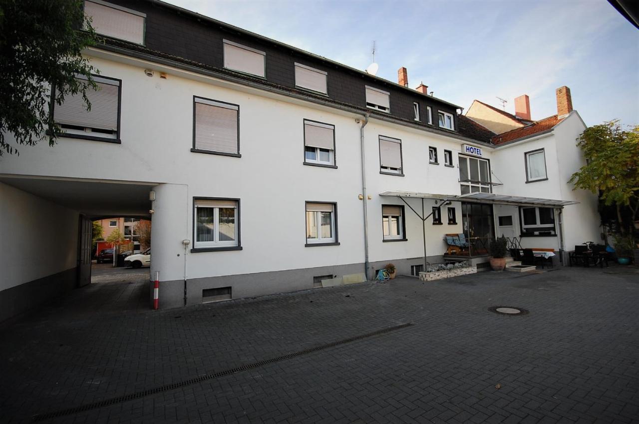 Hotel Haus Isenburg 노이 이젠부르크 외부 사진