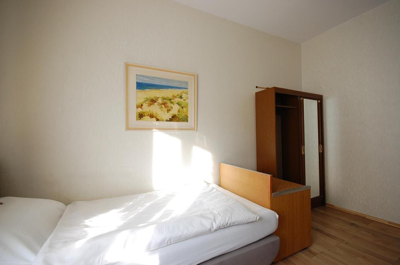 Hotel Haus Isenburg 노이 이젠부르크 외부 사진