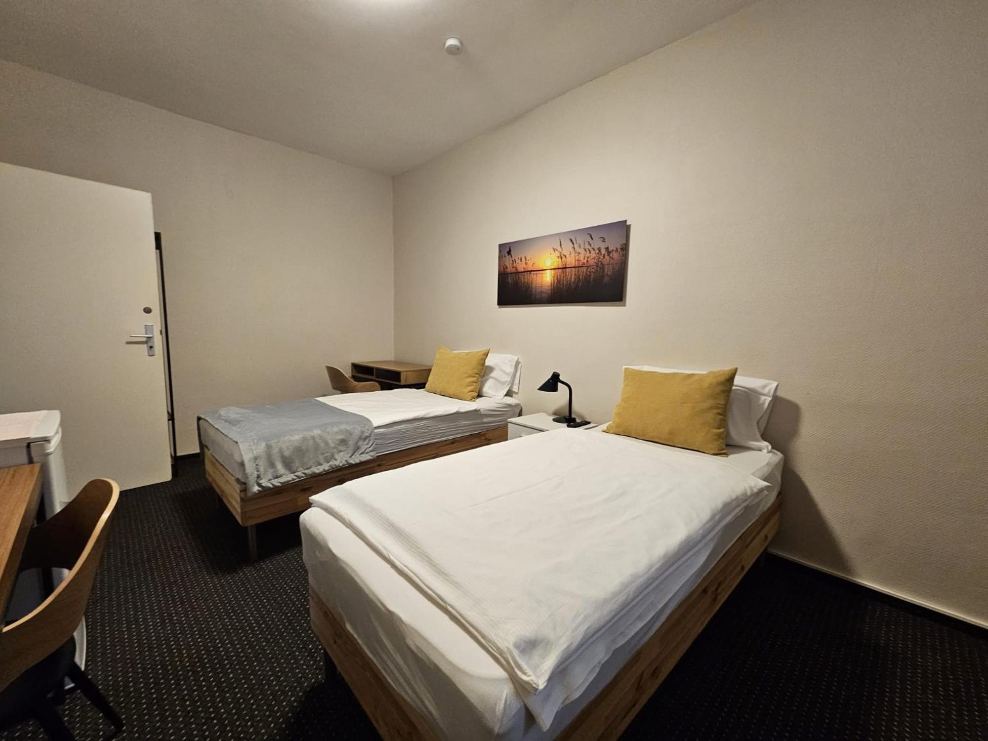 Hotel Haus Isenburg 노이 이젠부르크 외부 사진