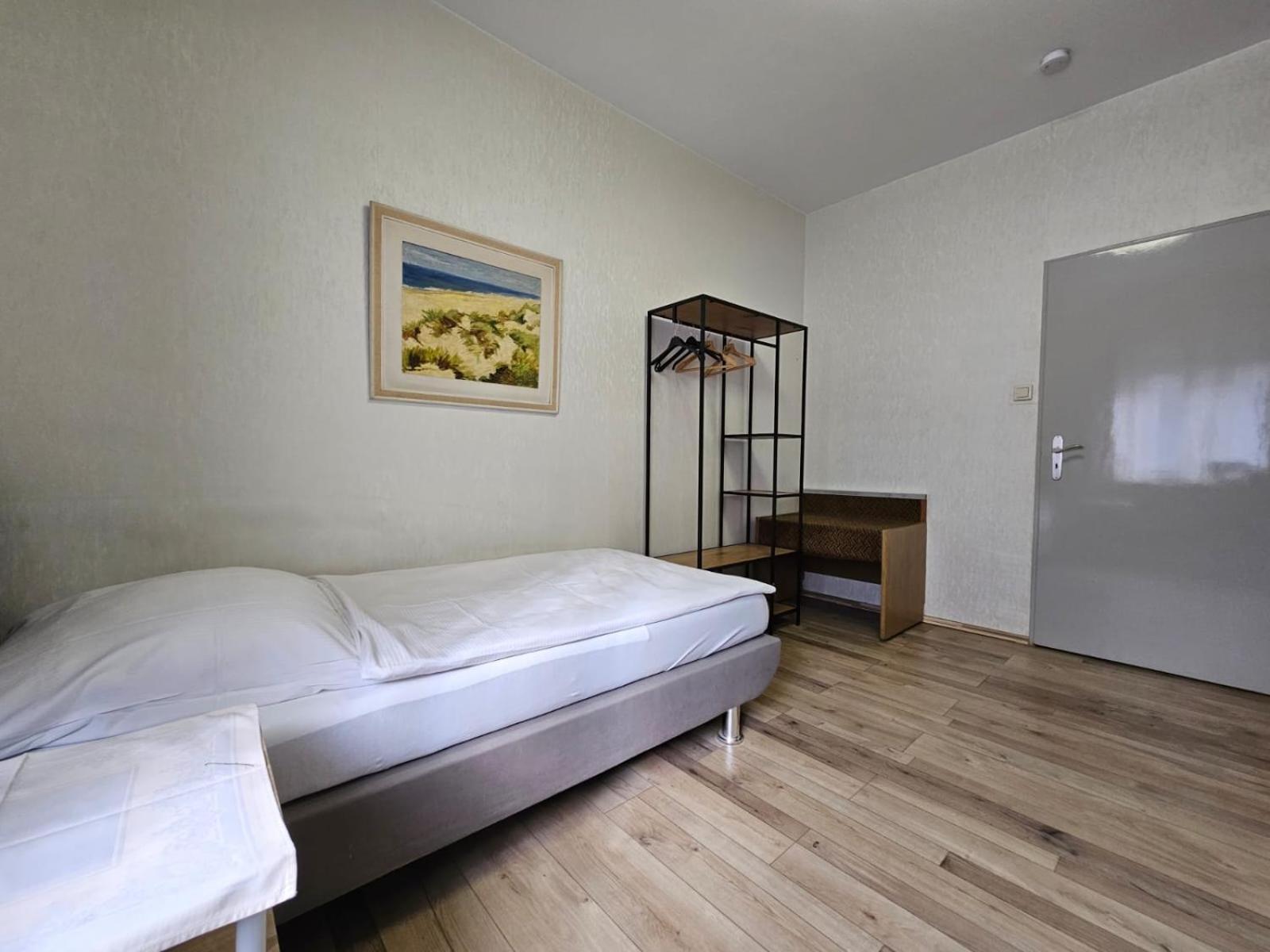 Hotel Haus Isenburg 노이 이젠부르크 외부 사진